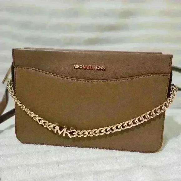 NWT Michael Kors Jet Set bag - Picture 3 of 9